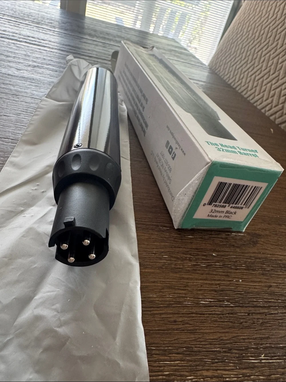 The Head Turner 32mm Barrel Curling Iron Attachment - Black